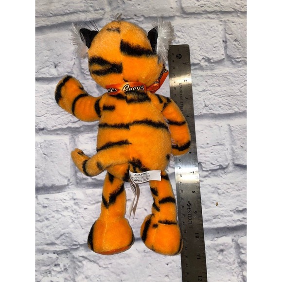 Chocolate peanut butter cup small orange plush - Picture 5 of 5